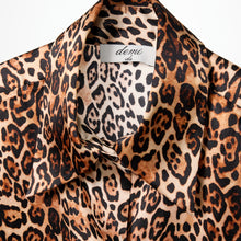 Load image into Gallery viewer, Balloon sleeve shirt - Leopard print silk
